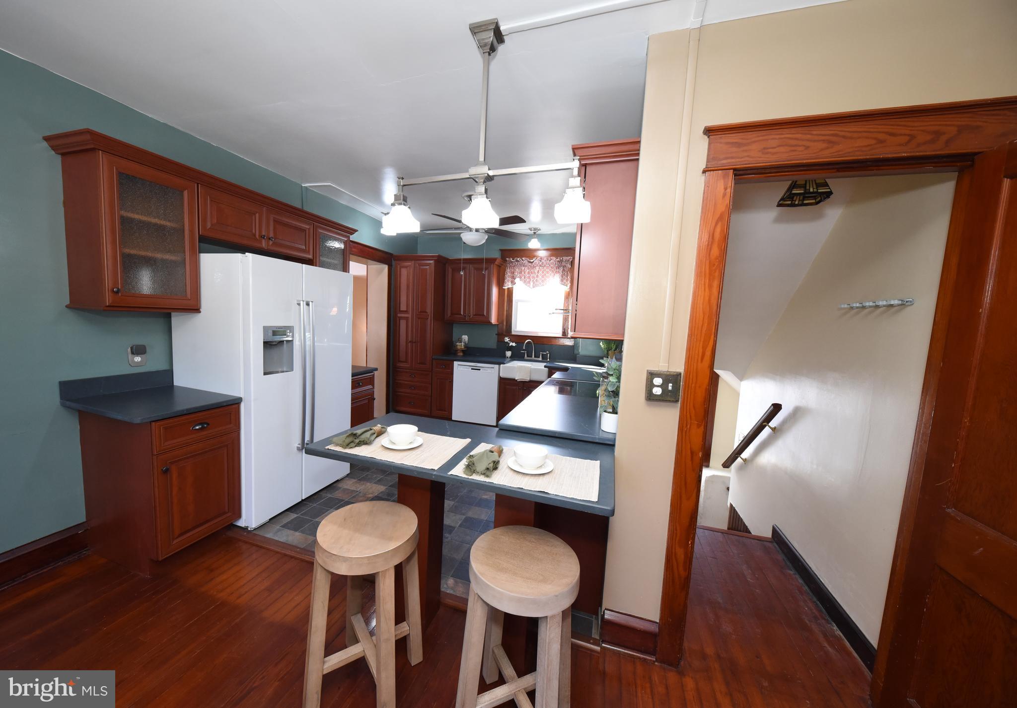 STURBRIDGE MANOR - Residential