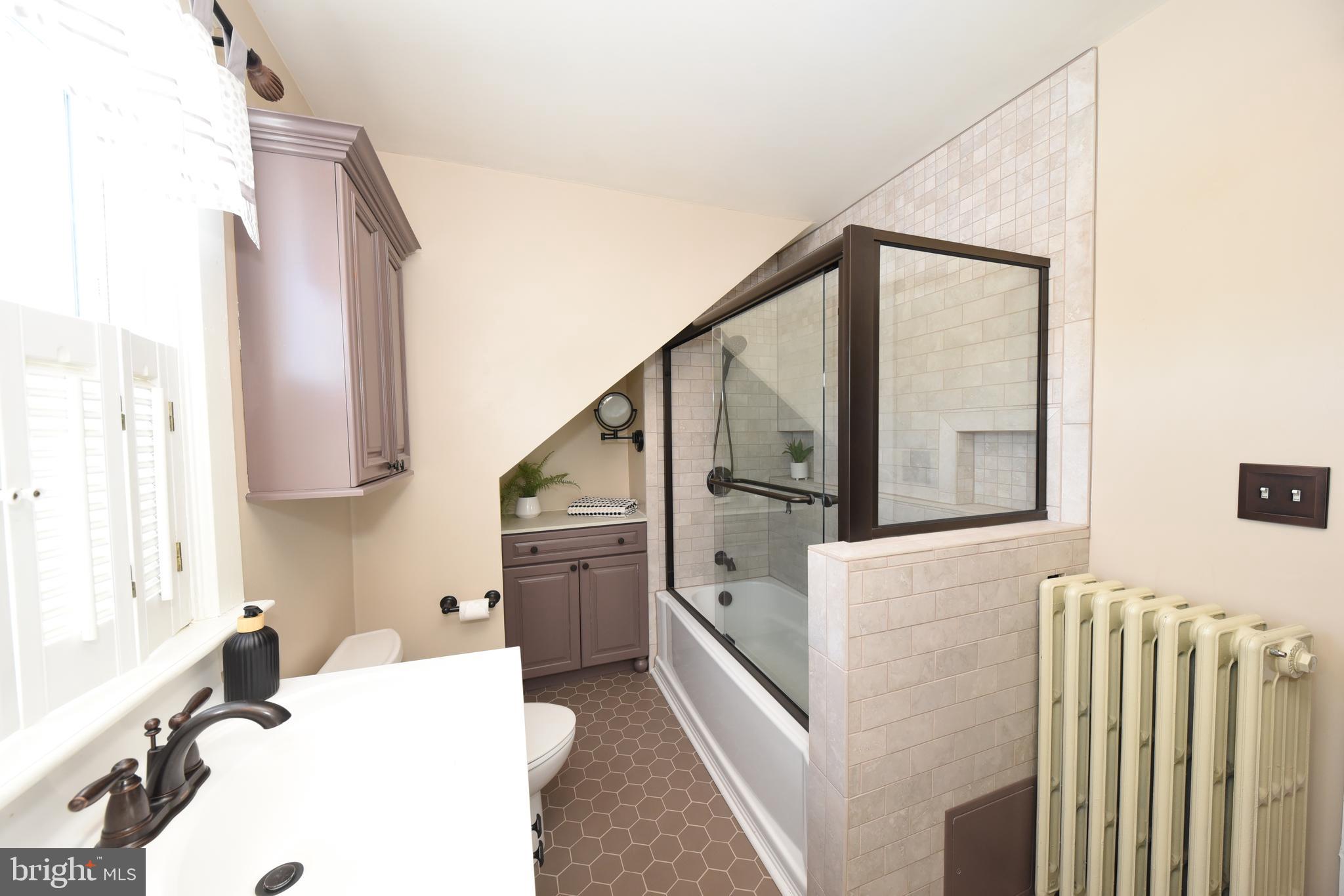 STURBRIDGE MANOR - Residential