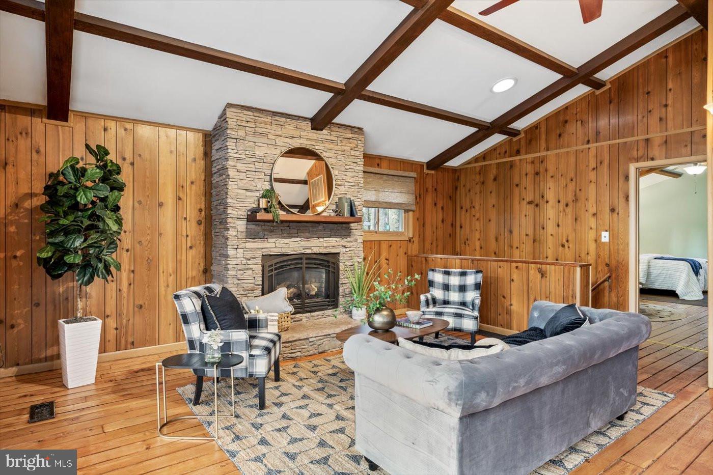 LAKE OF THE WOODS - Residential