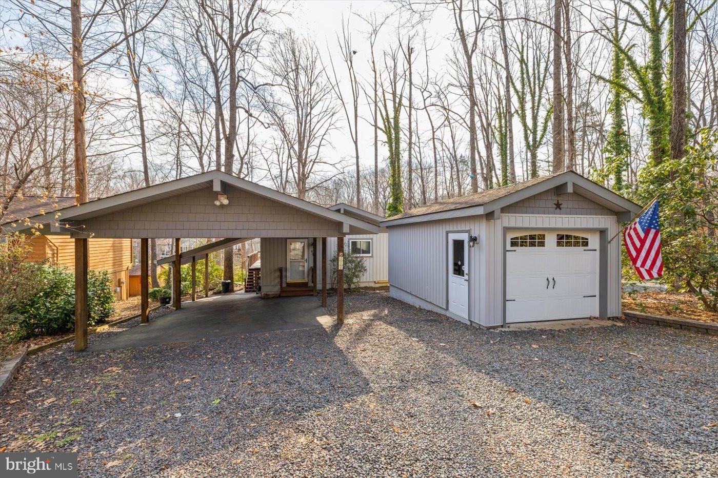 LAKE OF THE WOODS - Residential