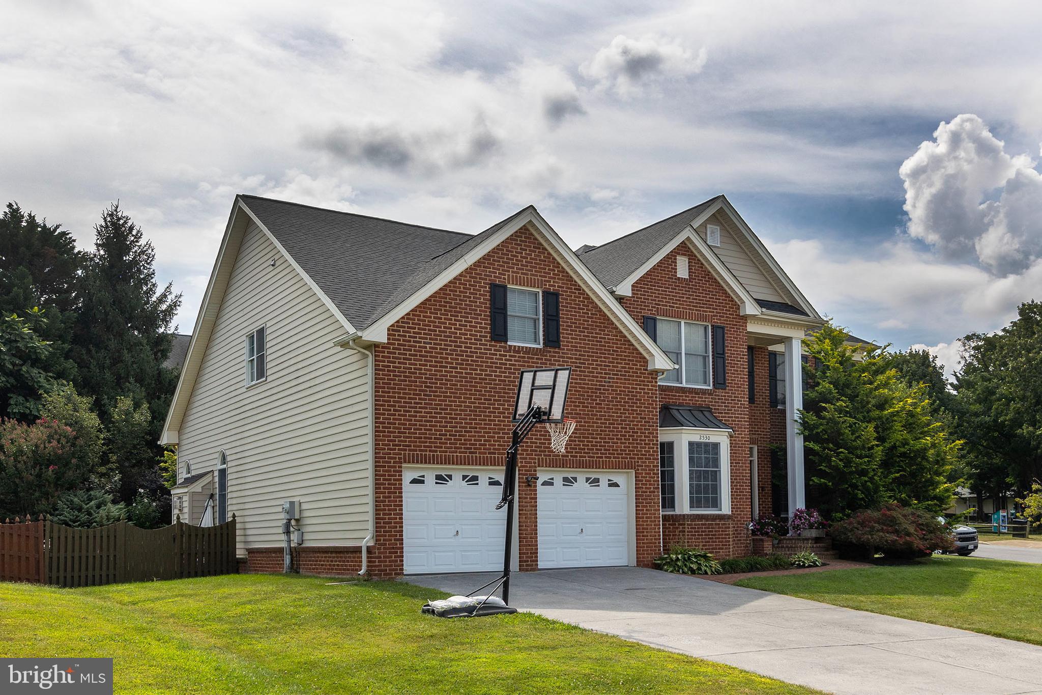 2530 GOLDENFIELD LANE