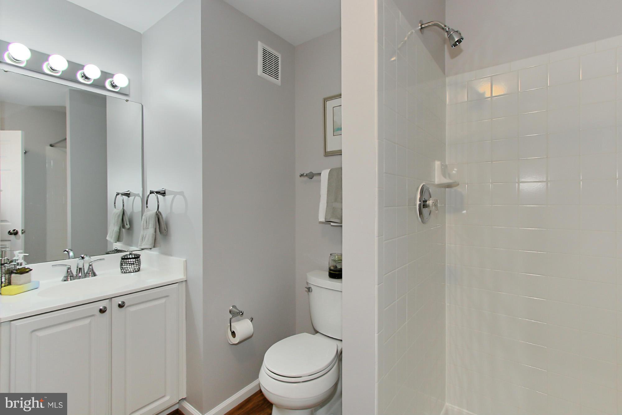 SOUTH MEADOWS - Residential