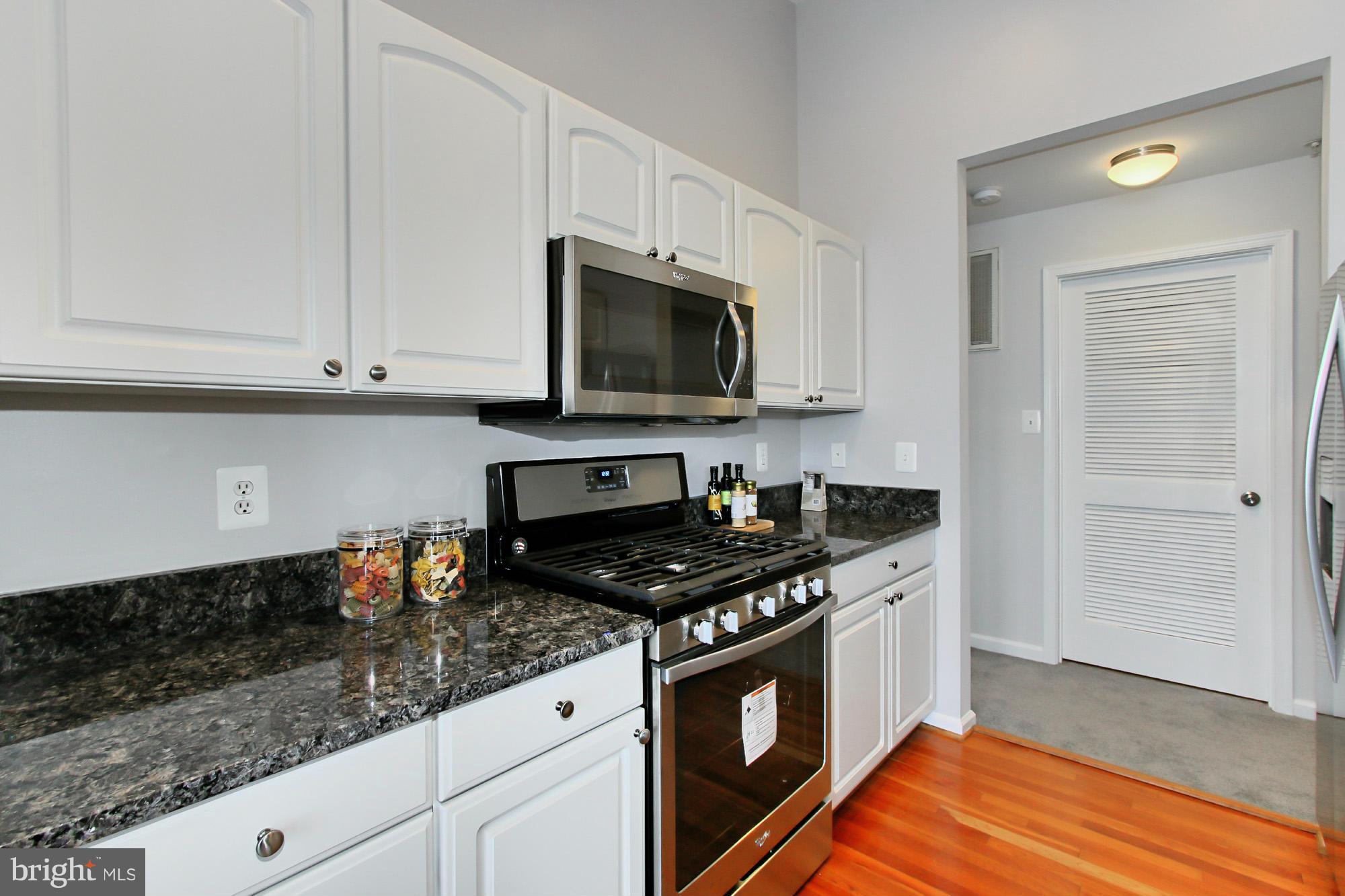 SOUTH MEADOWS - Residential