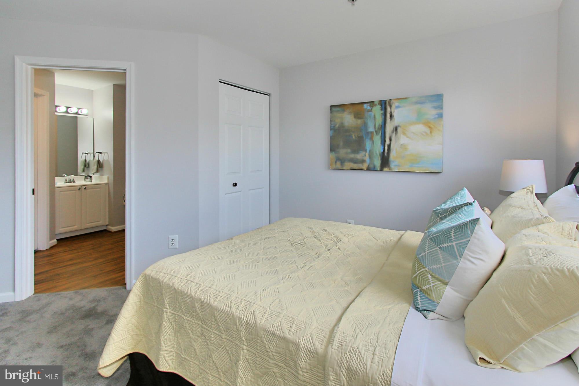 SOUTH MEADOWS - Residential