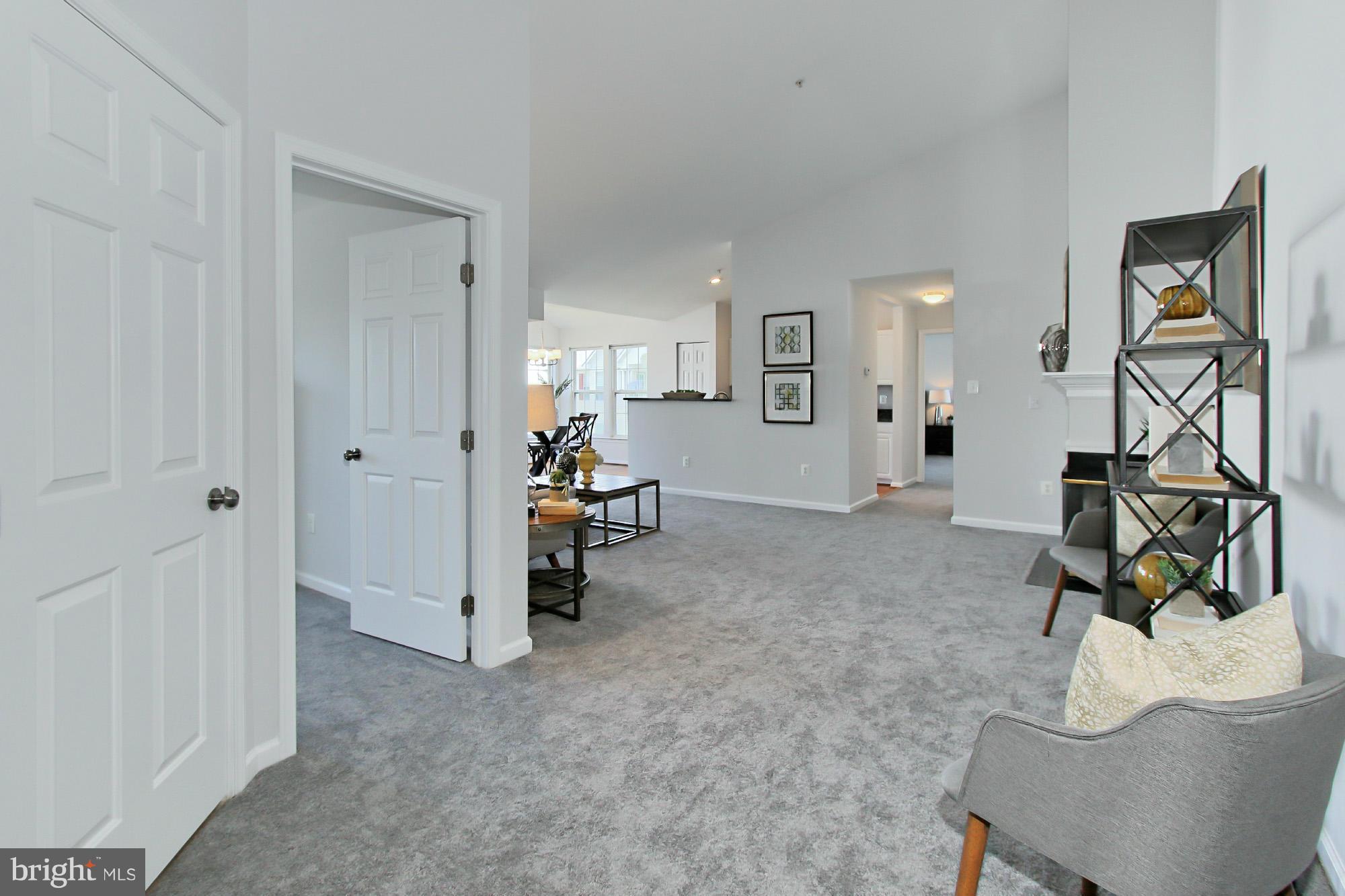 SOUTH MEADOWS - Residential