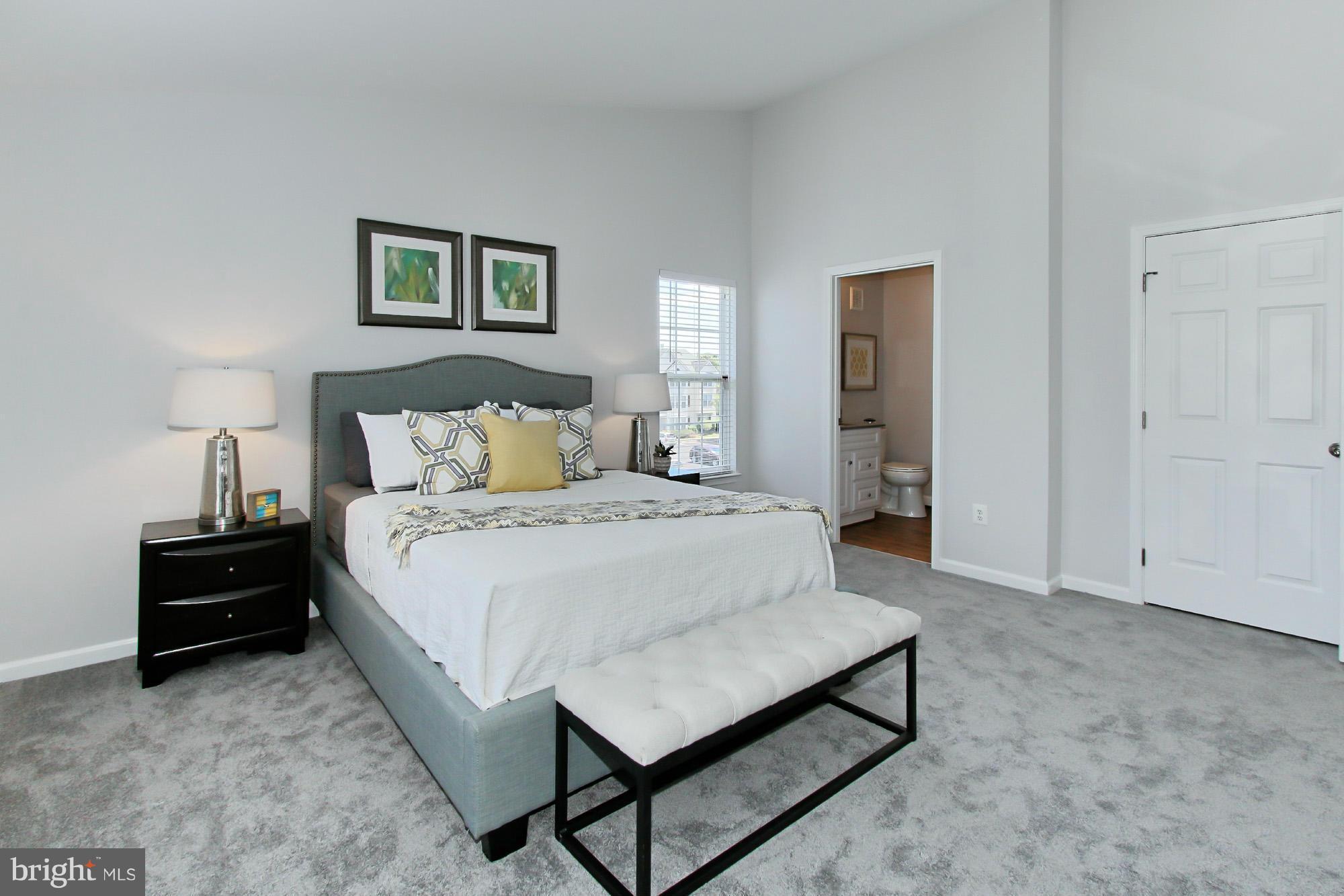 SOUTH MEADOWS - Residential