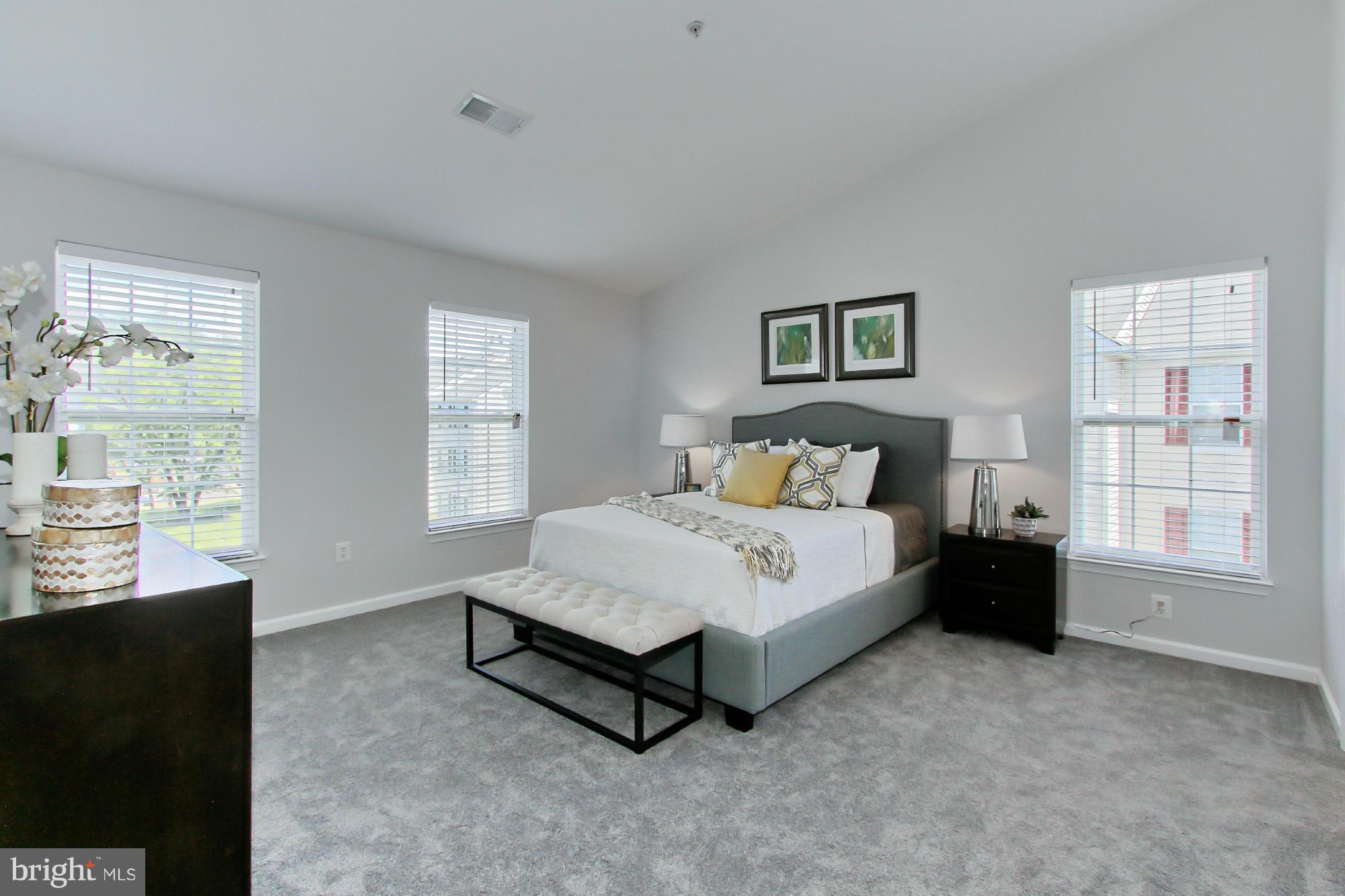 SOUTH MEADOWS - Residential