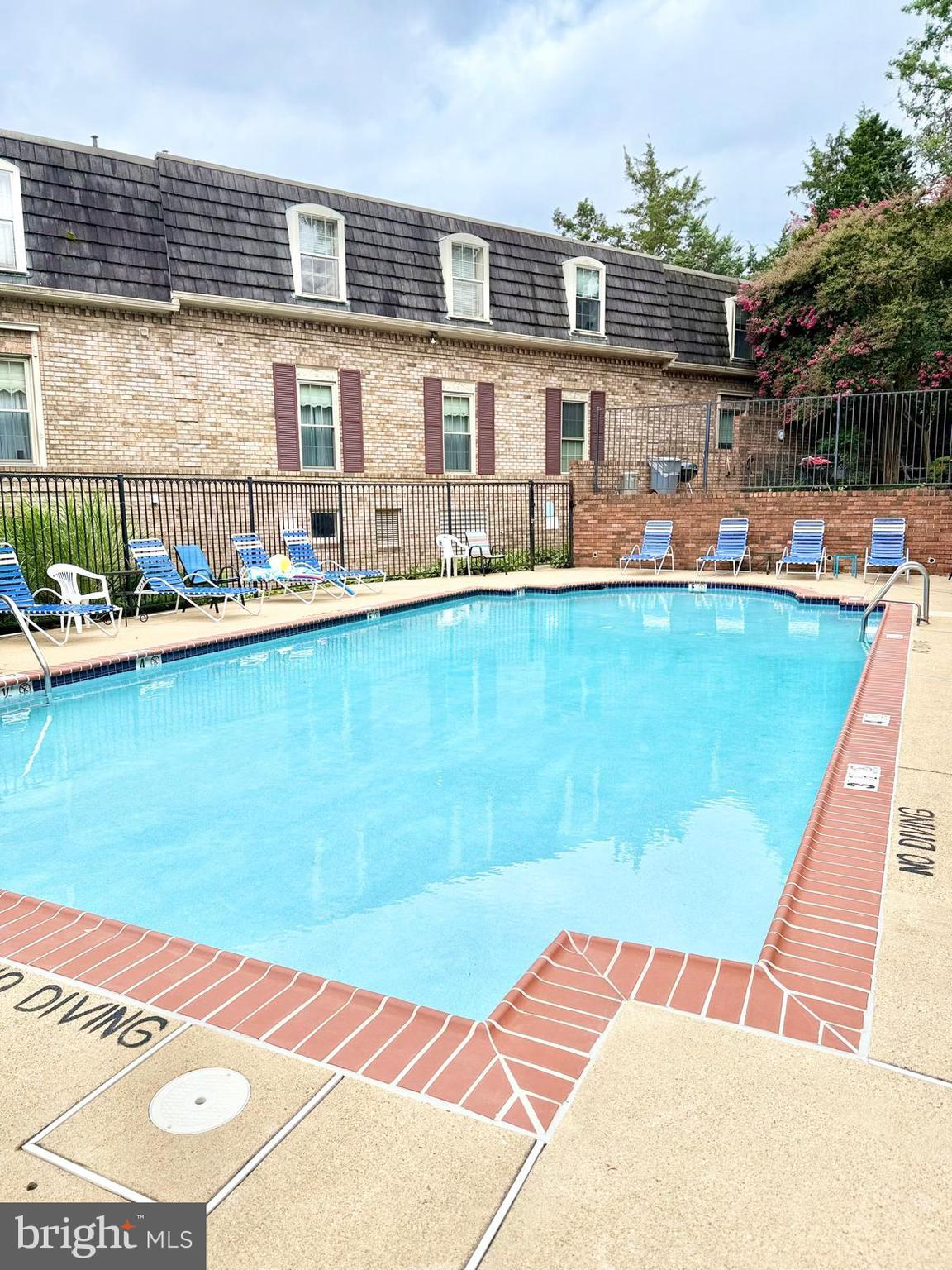 FALLS CHURCH - Residential Lease