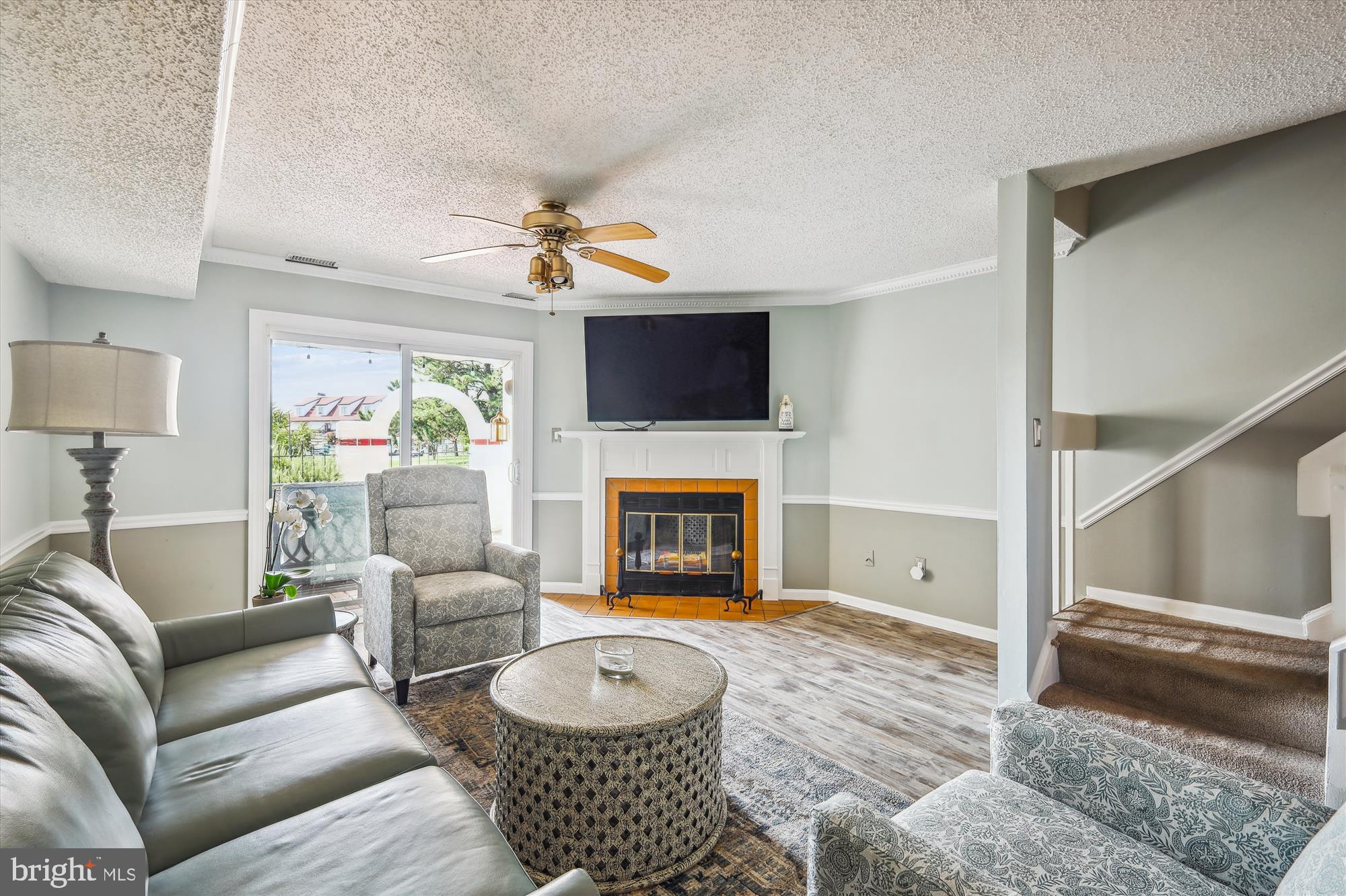 QUEENS LANDING - Residential