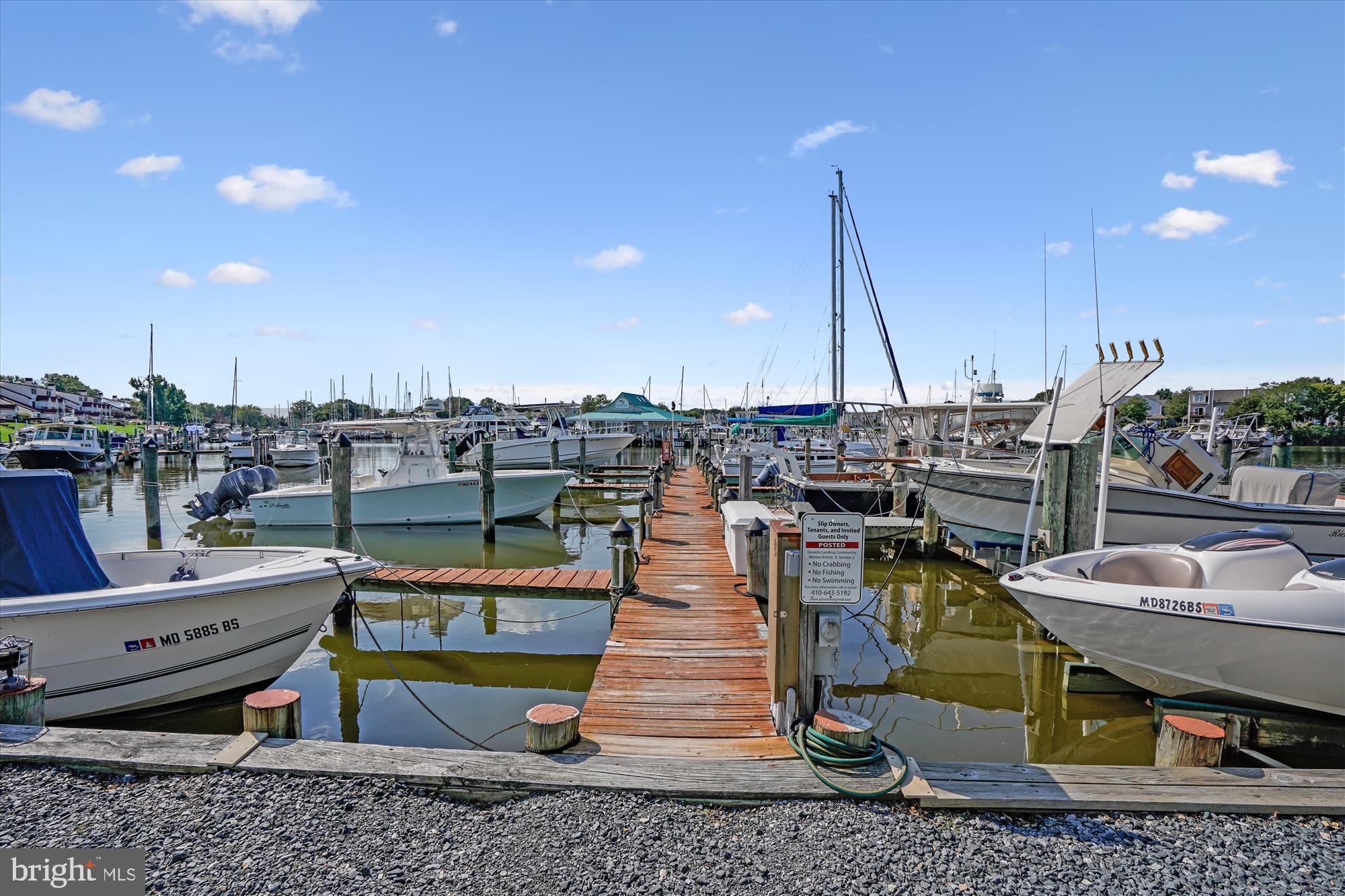 QUEENS LANDING - Residential