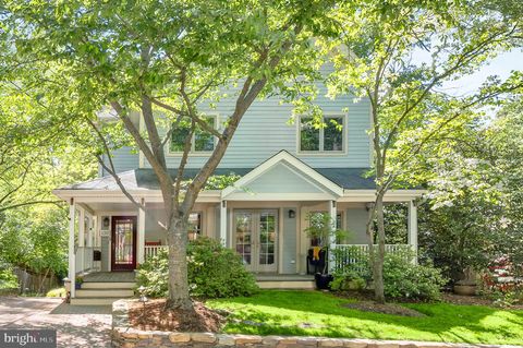 Homes For Sale - 130 Grant Avenue<br/> TAKOMA PARK, MD 20912