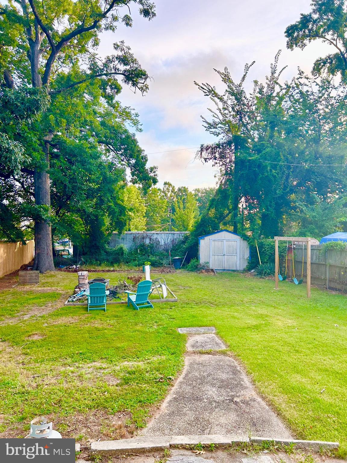 EDGEWATER - Residential