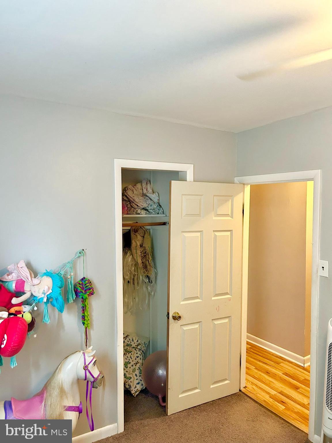 EDGEWATER - Residential