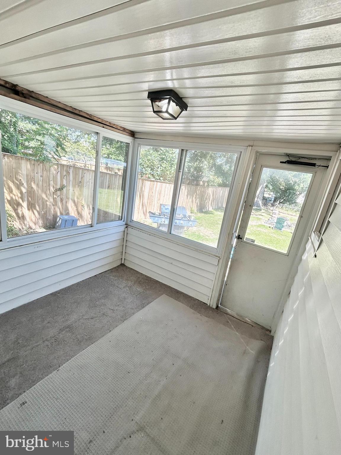 EDGEWATER - Residential