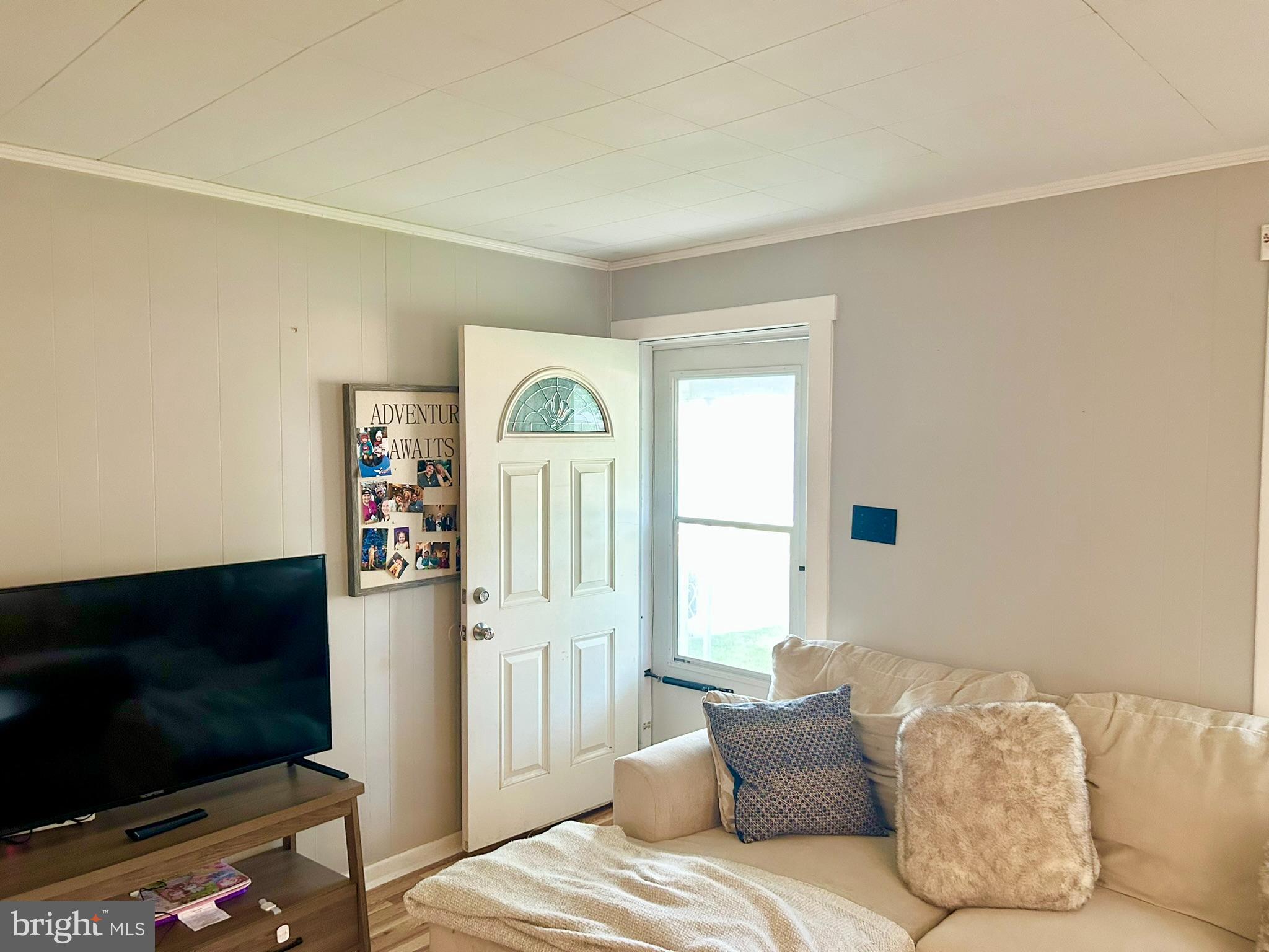 EDGEWATER - Residential