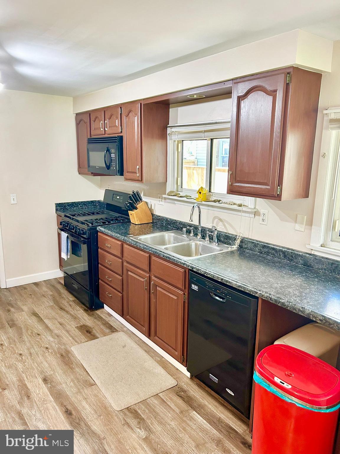 EDGEWATER - Residential