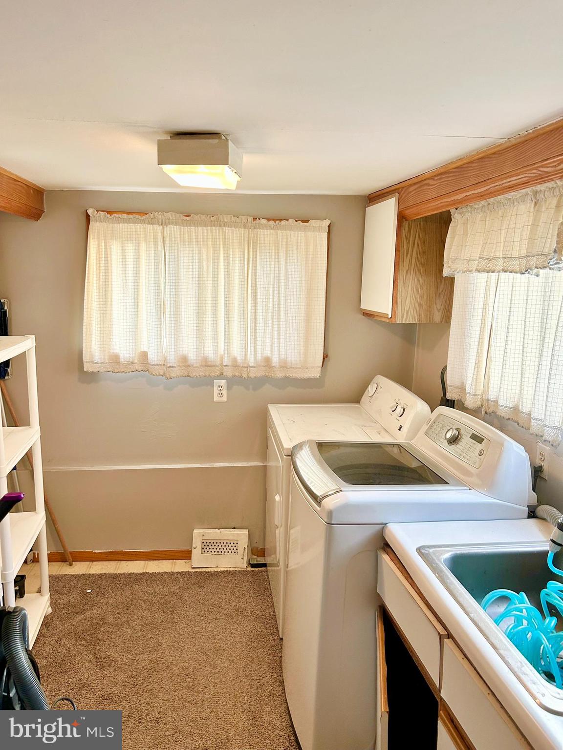 EDGEWATER - Residential