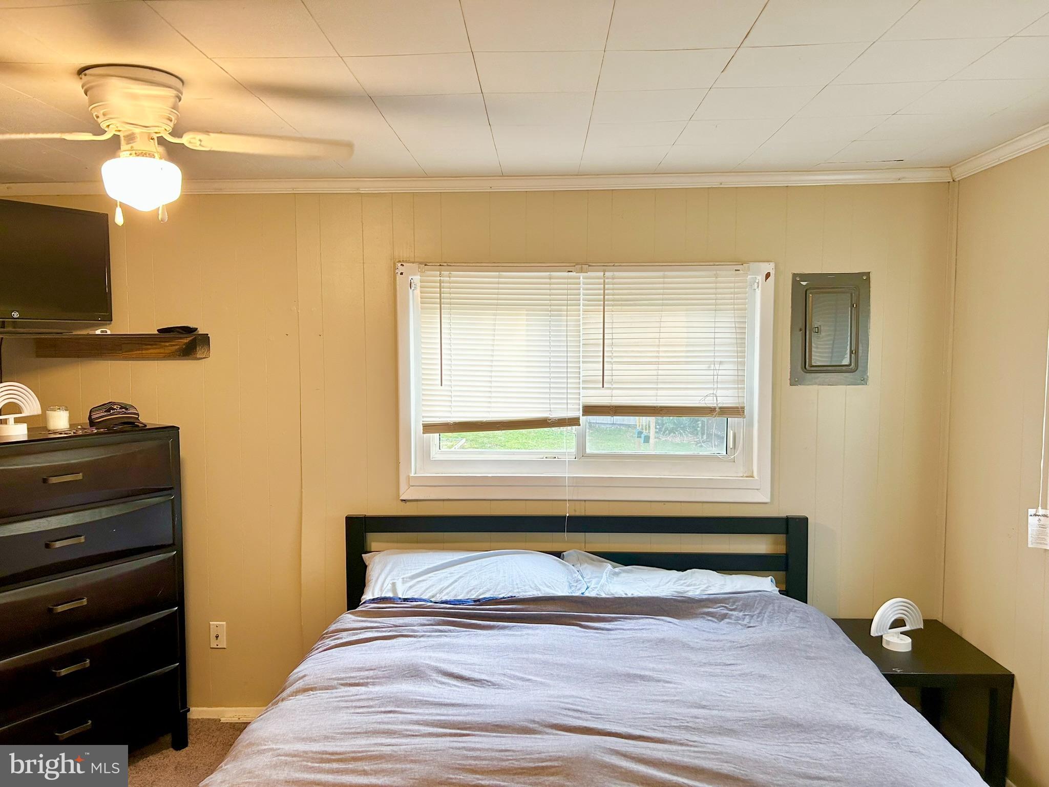 EDGEWATER - Residential
