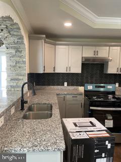 HAMILTON HILLS - Residential