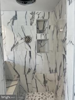 HAMILTON HILLS - Residential