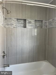 HAMILTON HILLS - Residential