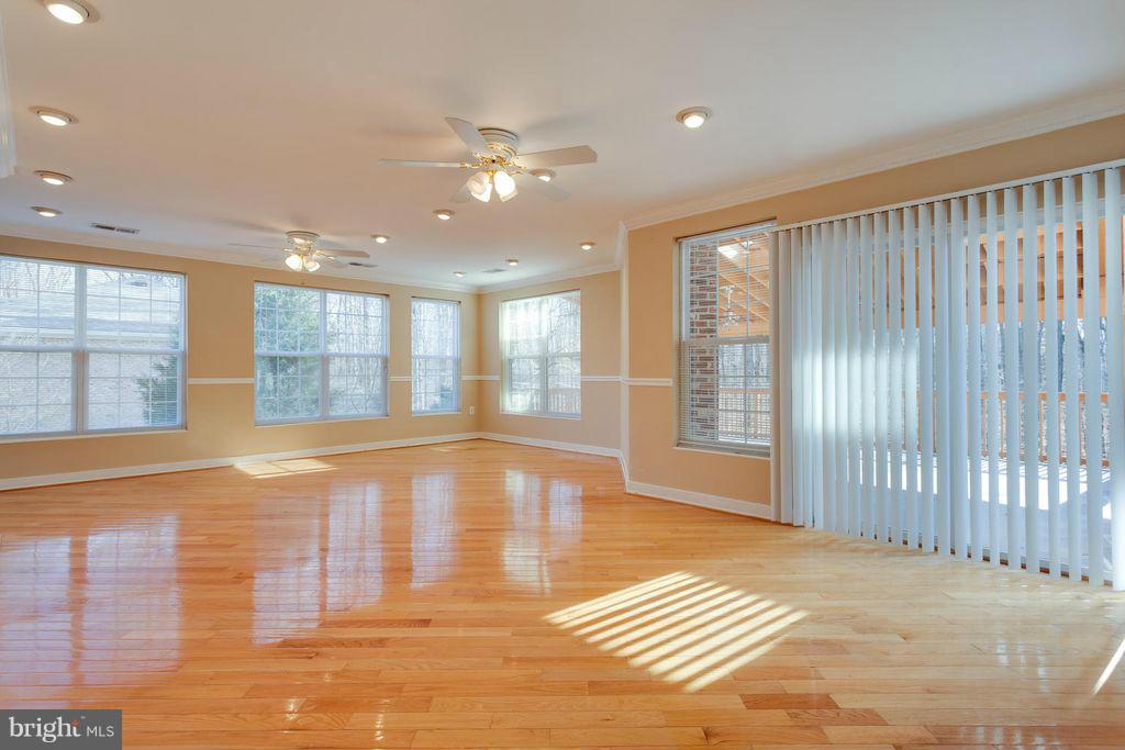 LANGLEY OAKS - Residential