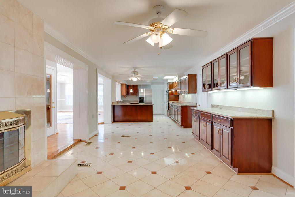 LANGLEY OAKS - Residential