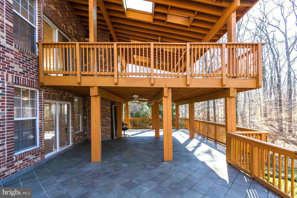 LANGLEY OAKS - Residential