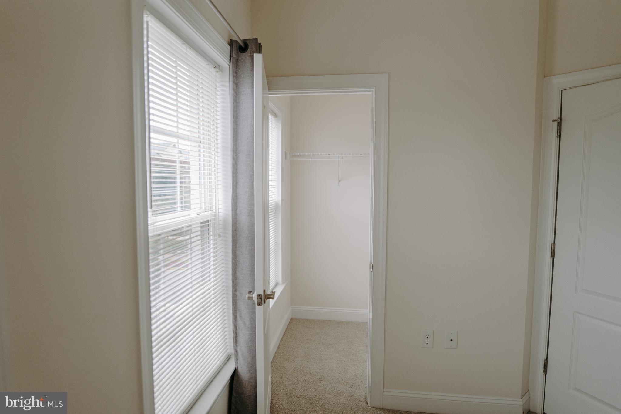 BUCKINGHAM COMMONS - Residential Lease