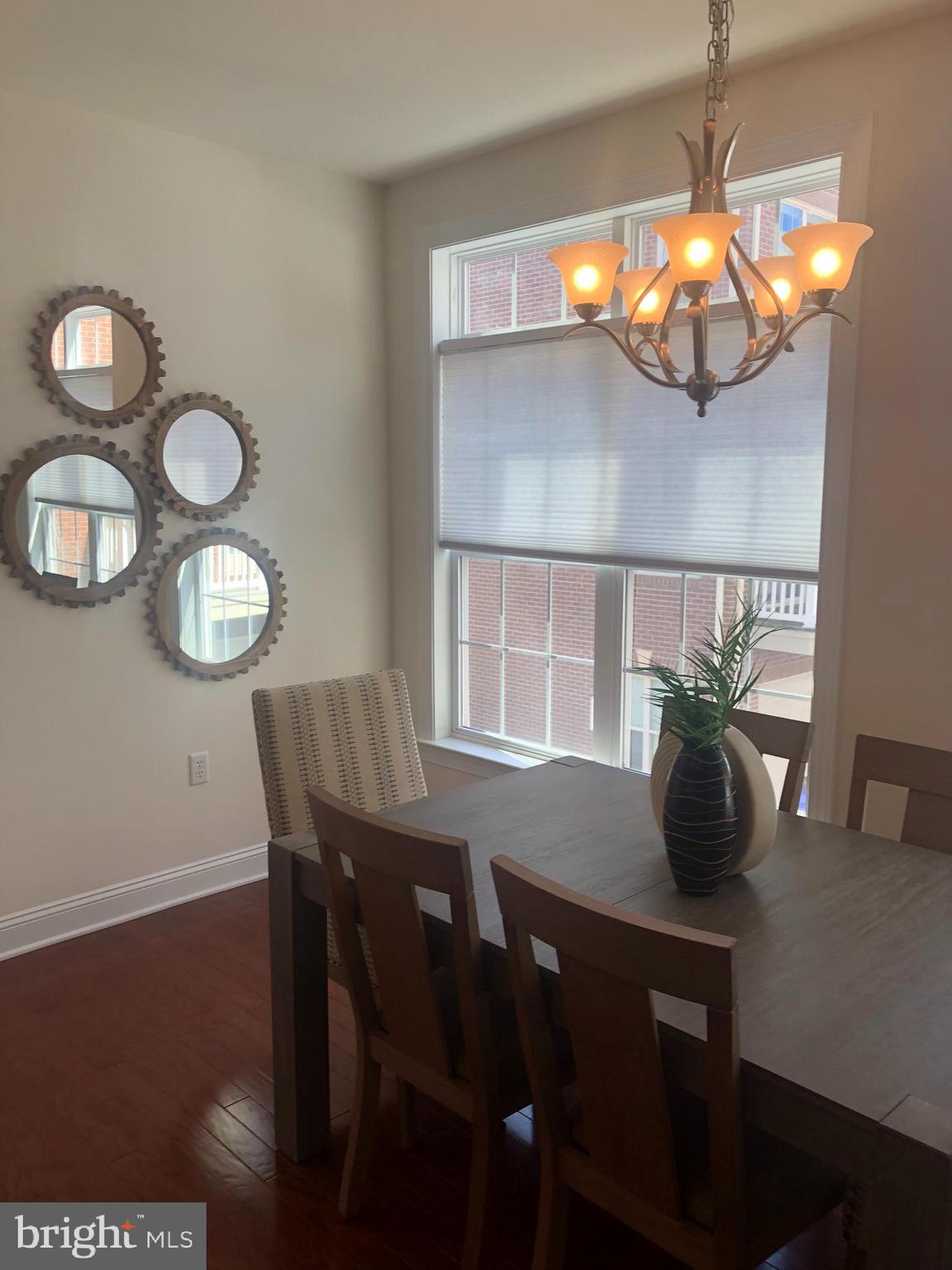 BUCKINGHAM COMMONS - Residential Lease