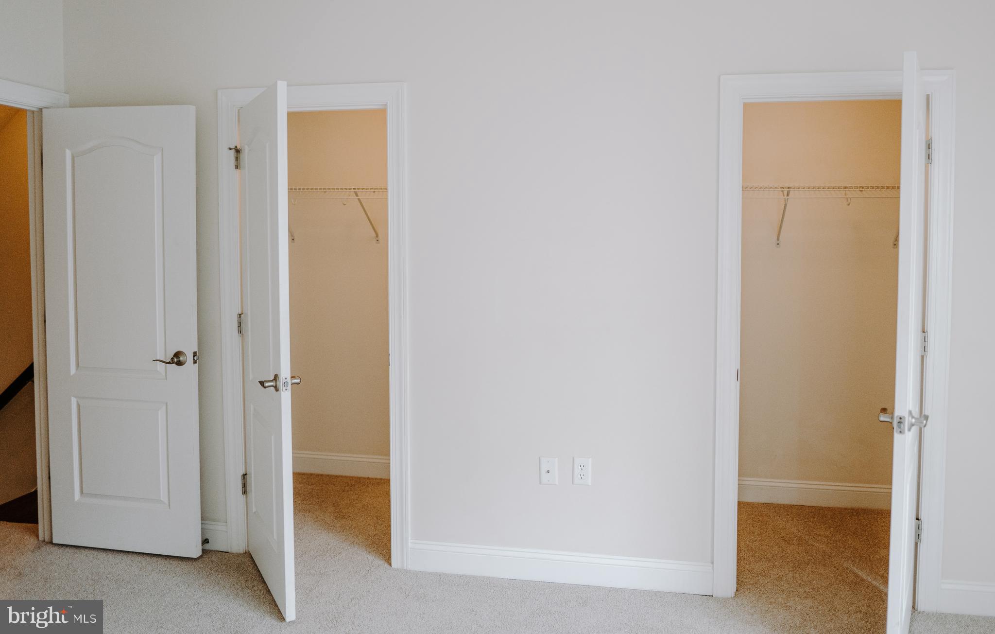 BUCKINGHAM COMMONS - Residential Lease