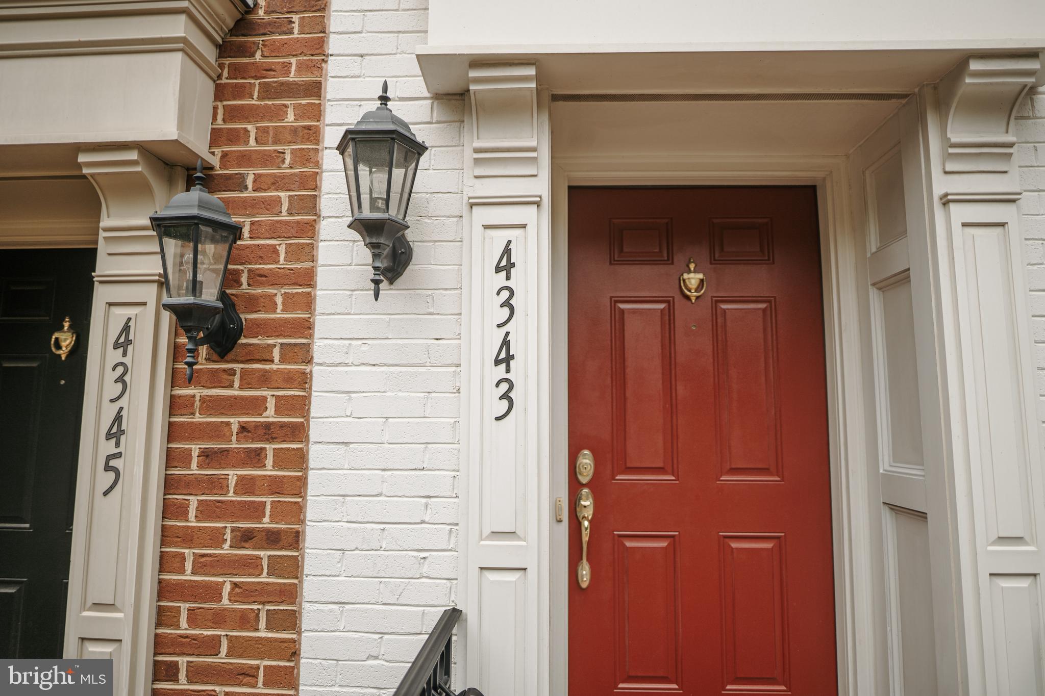 BUCKINGHAM COMMONS - Residential Lease