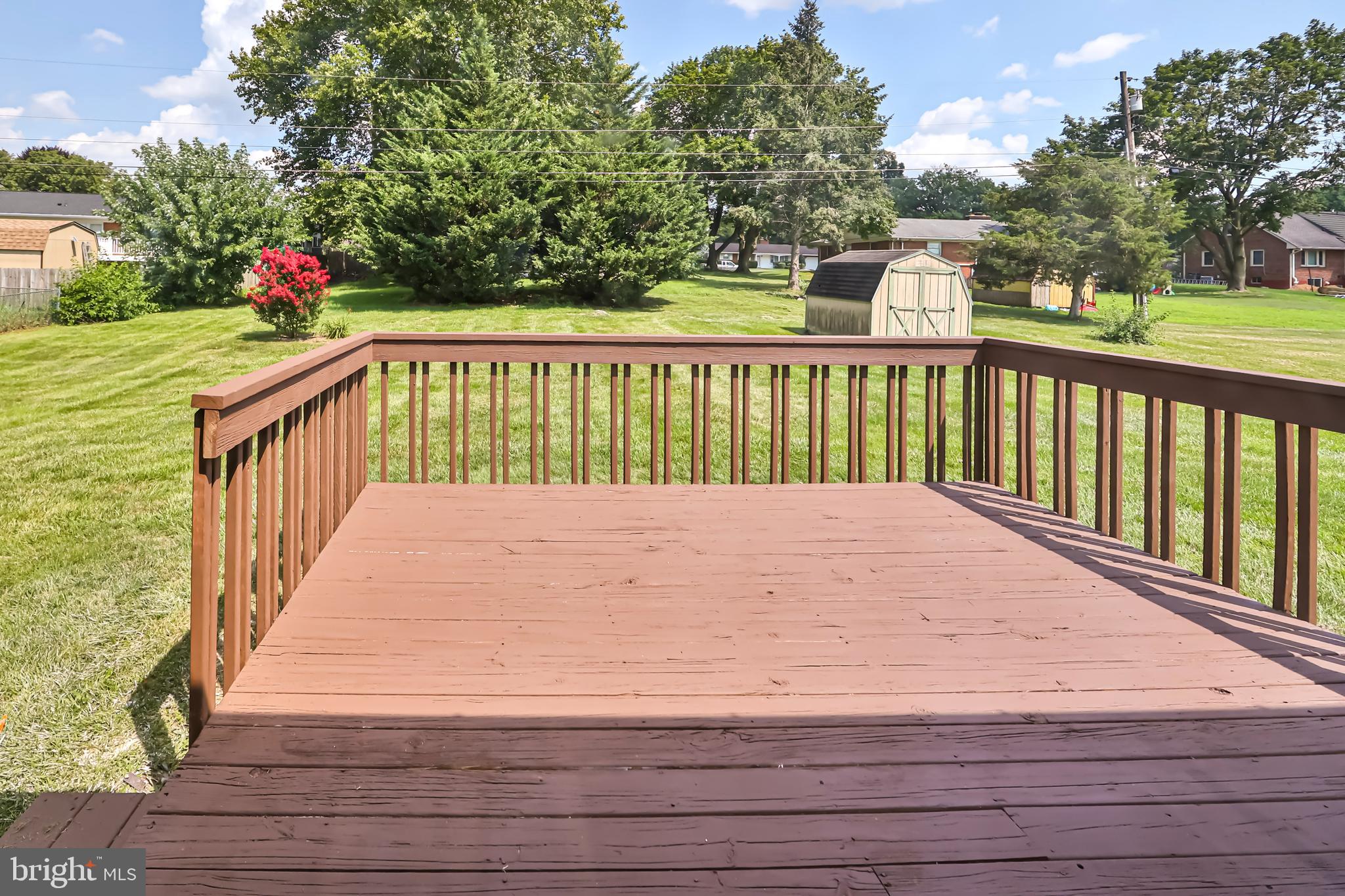 MAUGANSVILLE - Residential