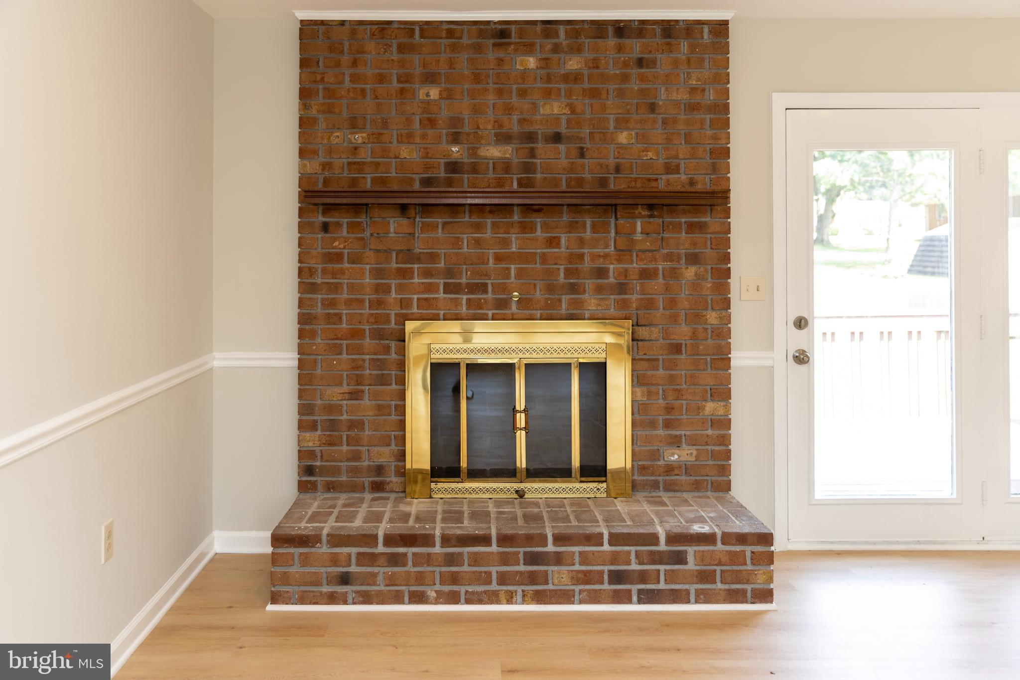 MAUGANSVILLE - Residential