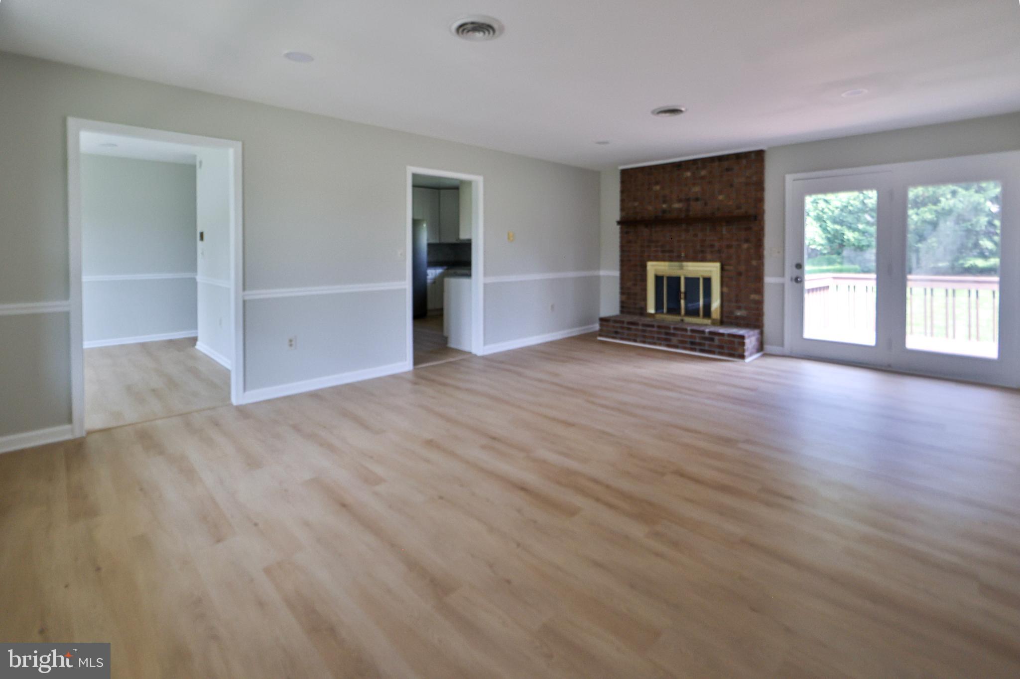 MAUGANSVILLE - Residential