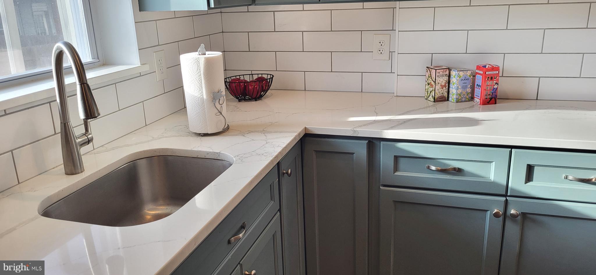 ELWOOD PARK - Residential