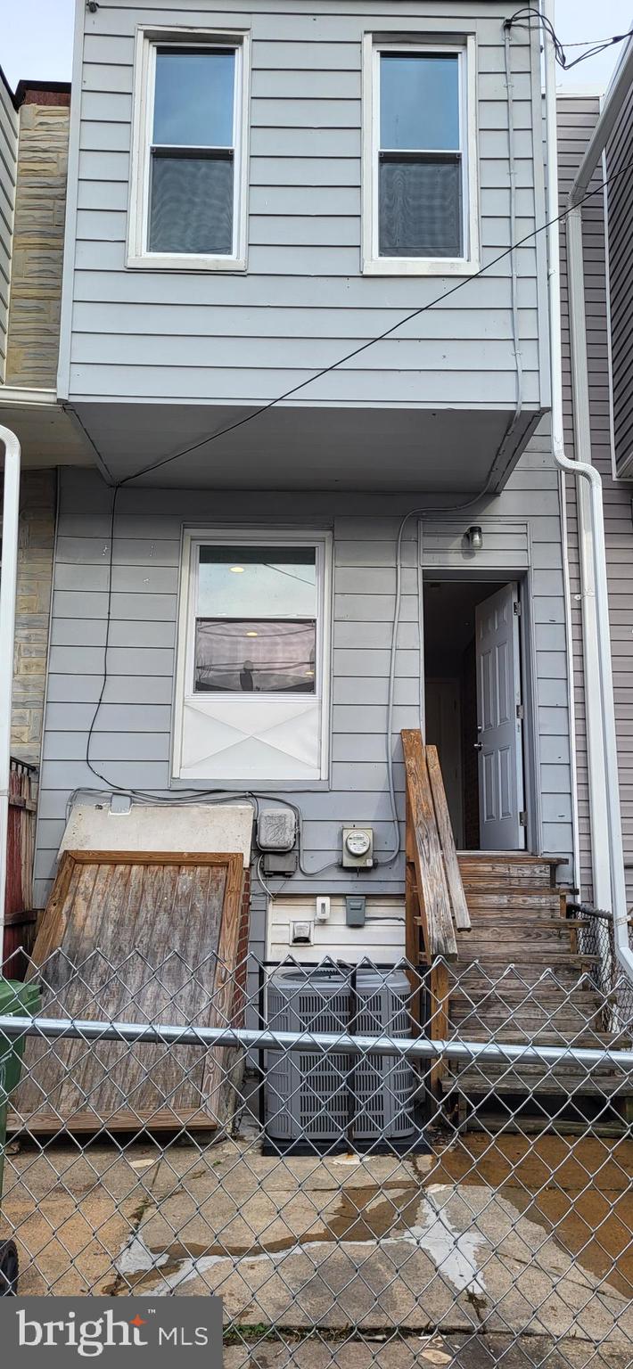 ELWOOD PARK - Residential