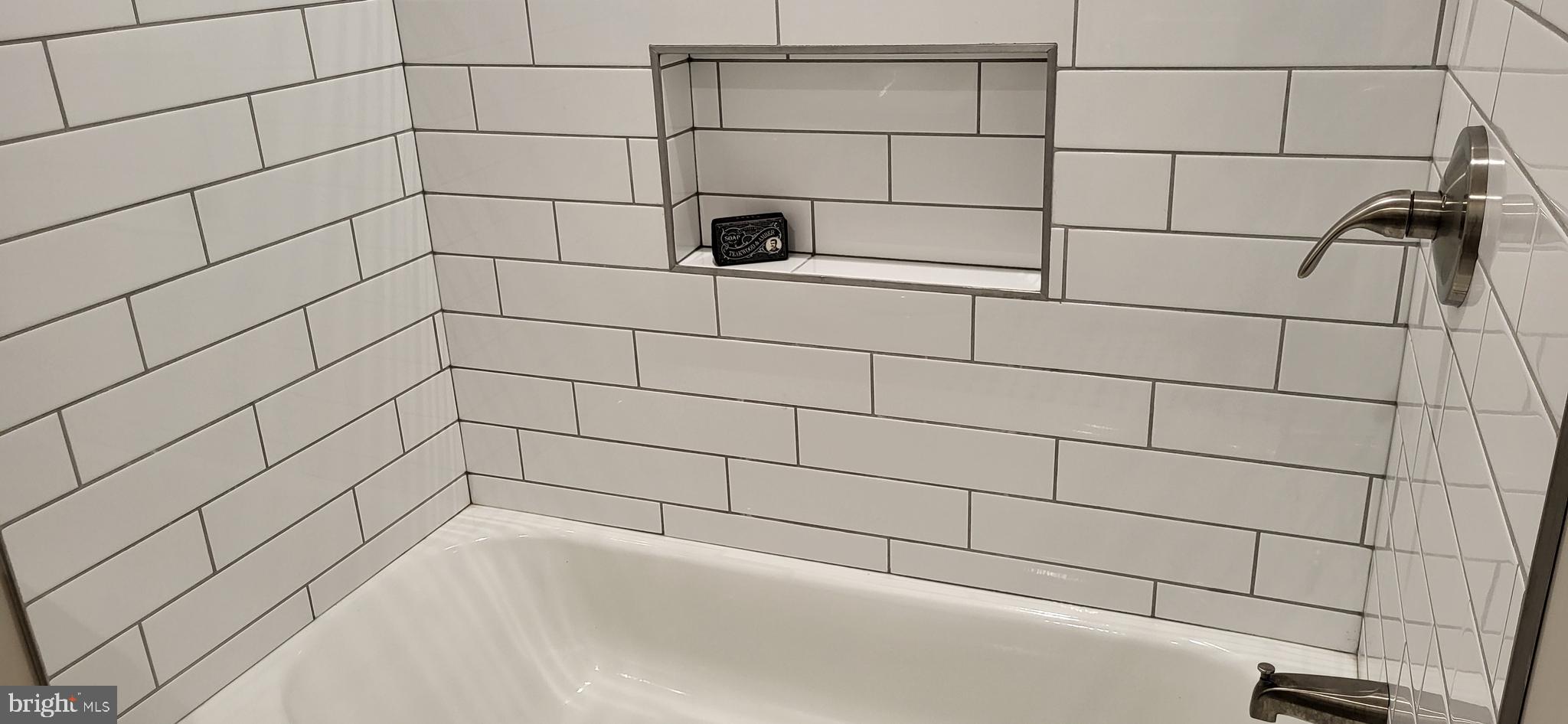 ELWOOD PARK - Residential