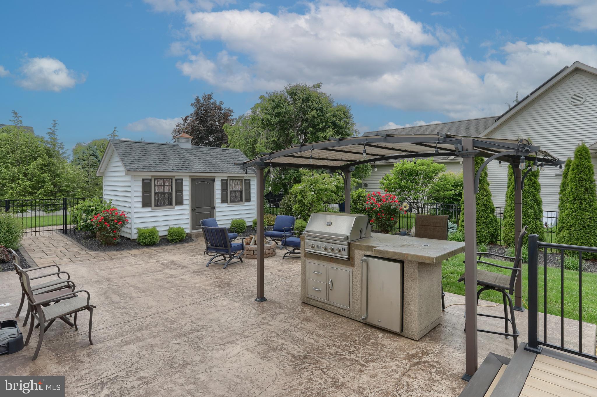 395 OLDE MEADOW LANE
