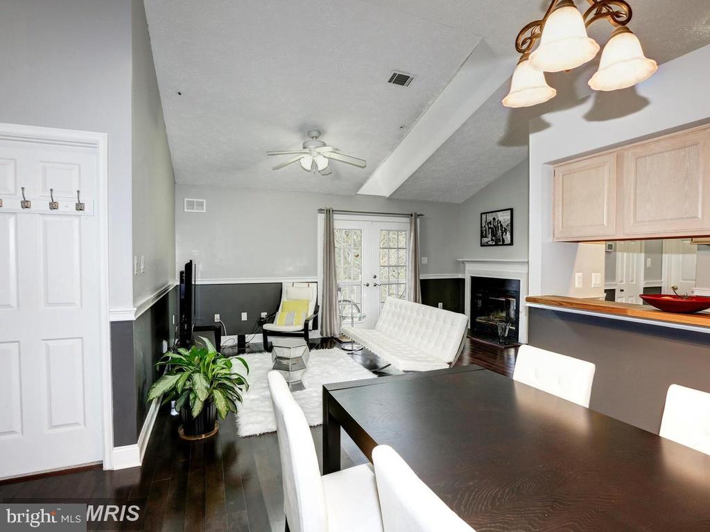 WATERS EDGE AT NORTH LAKE - Residential Lease