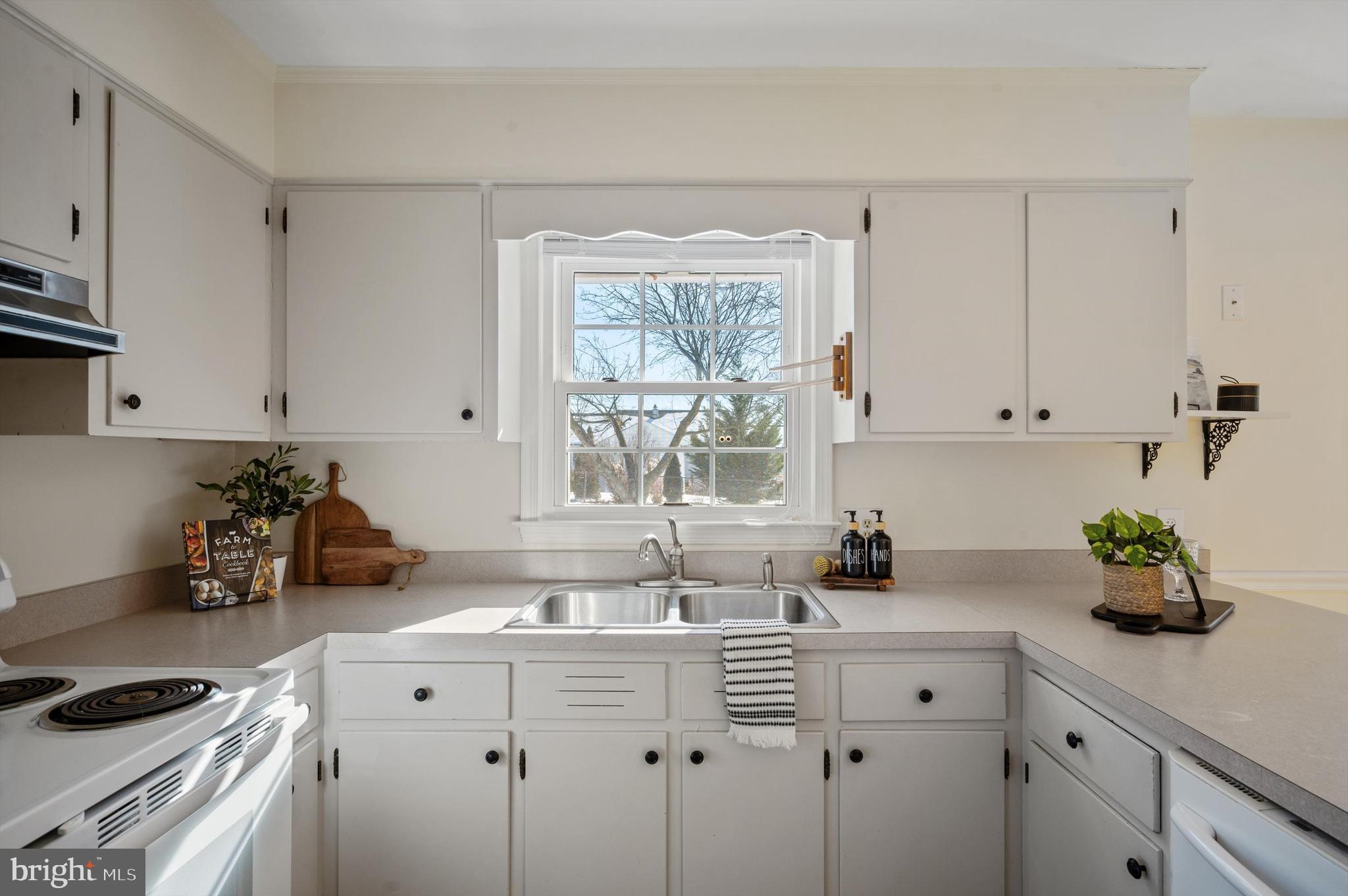 TUSCAWILLA HILLS - Residential