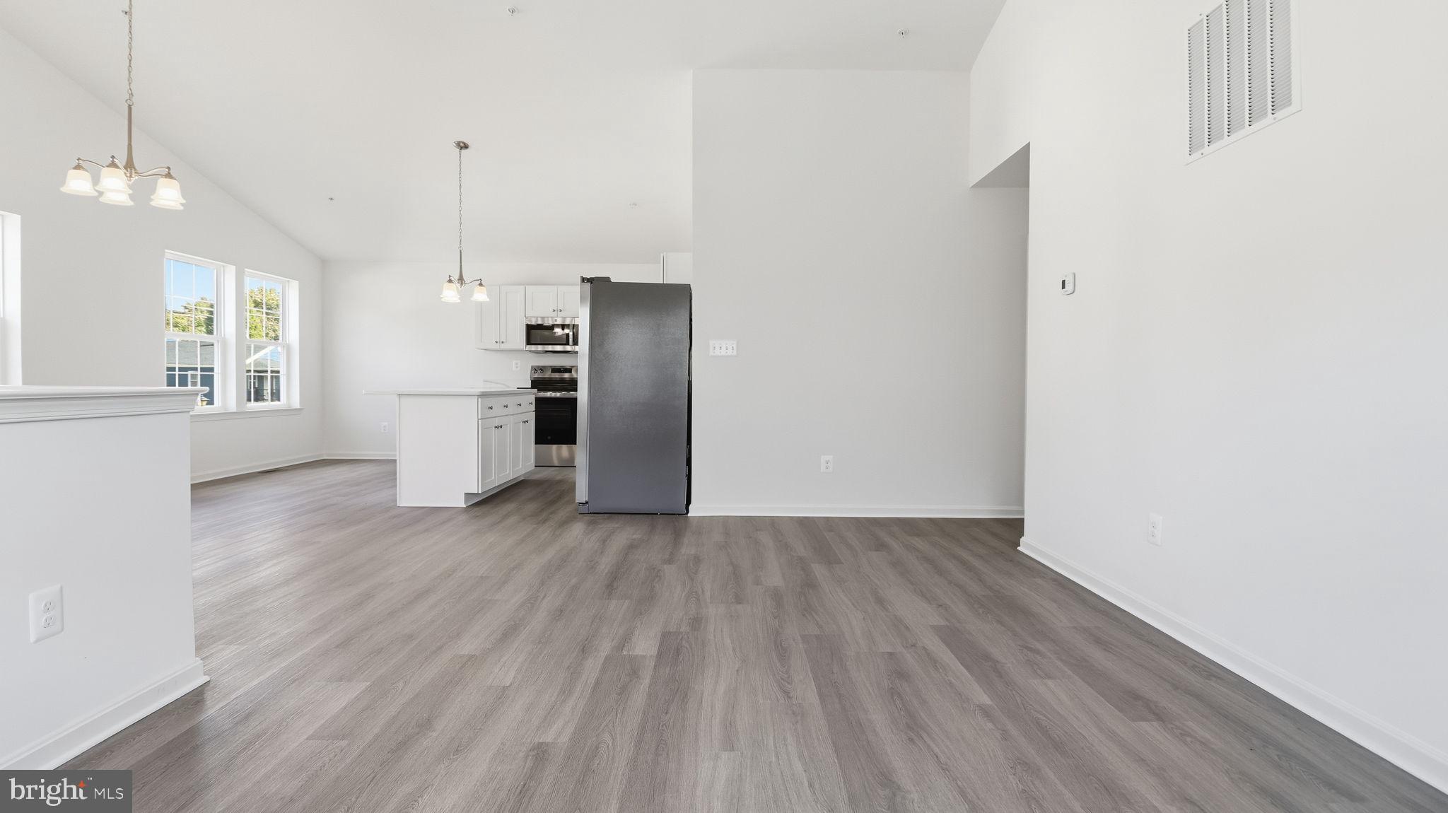 EDGEMERE/SPARROWS POINT - Residential