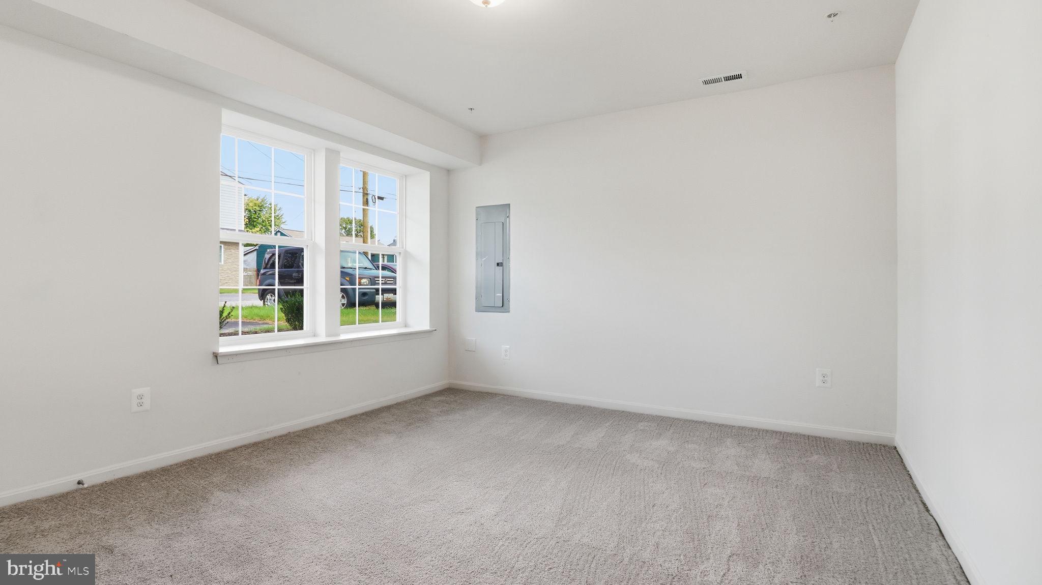 EDGEMERE/SPARROWS POINT - Residential