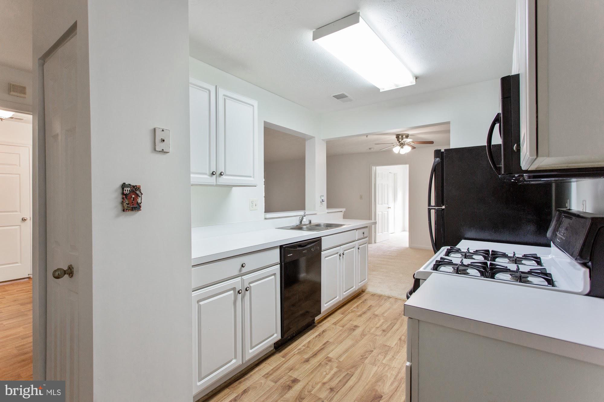 TIMBER GROVE - Residential Lease