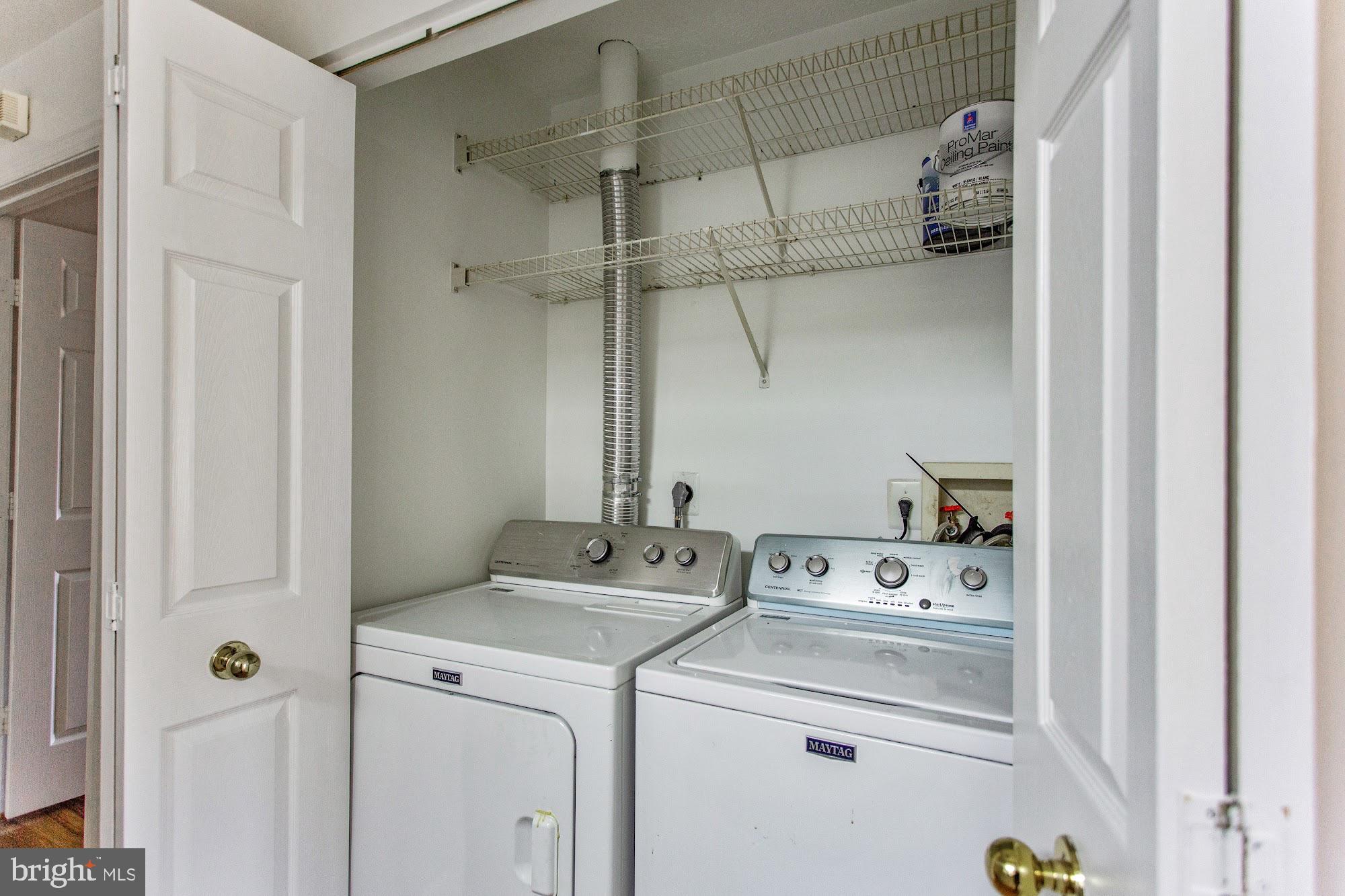 TIMBER GROVE - Residential Lease