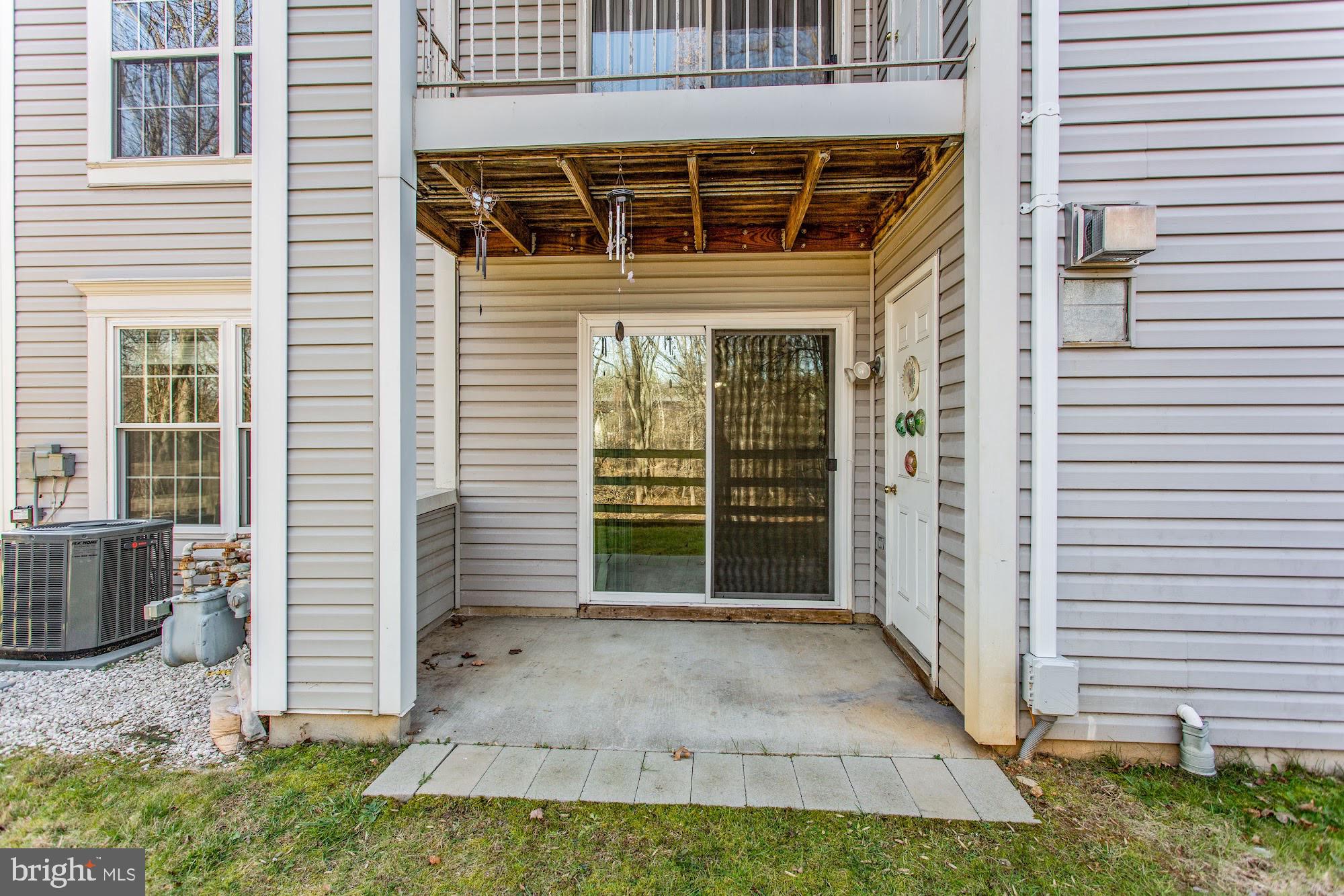 TIMBER GROVE - Residential Lease