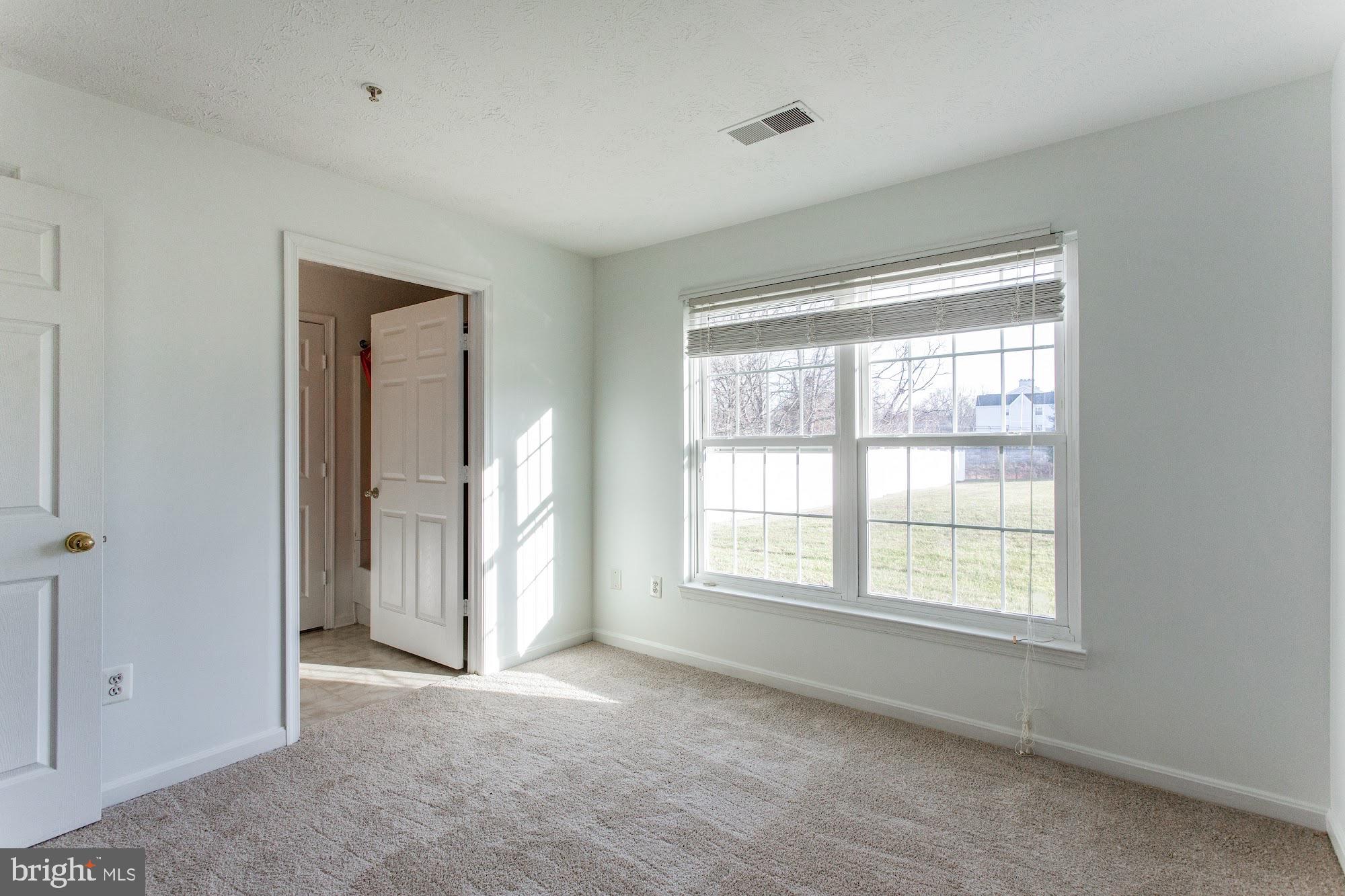 TIMBER GROVE - Residential Lease