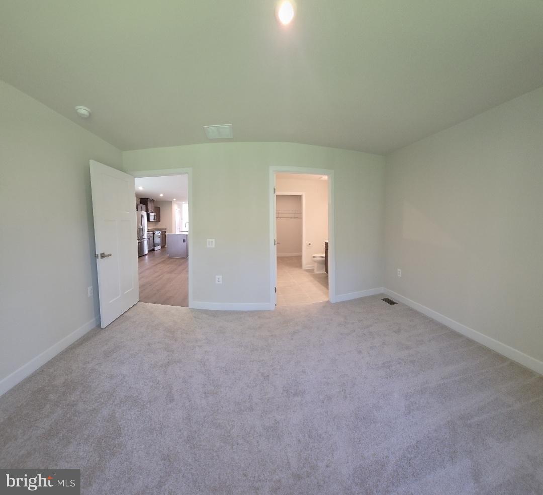 ALEXANDER'S CROSSING - Residential Lease