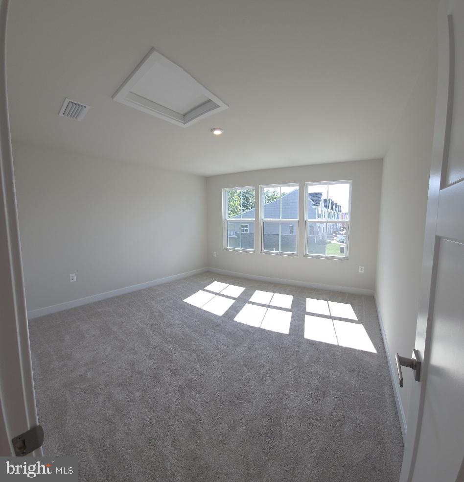 ALEXANDER'S CROSSING - Residential Lease