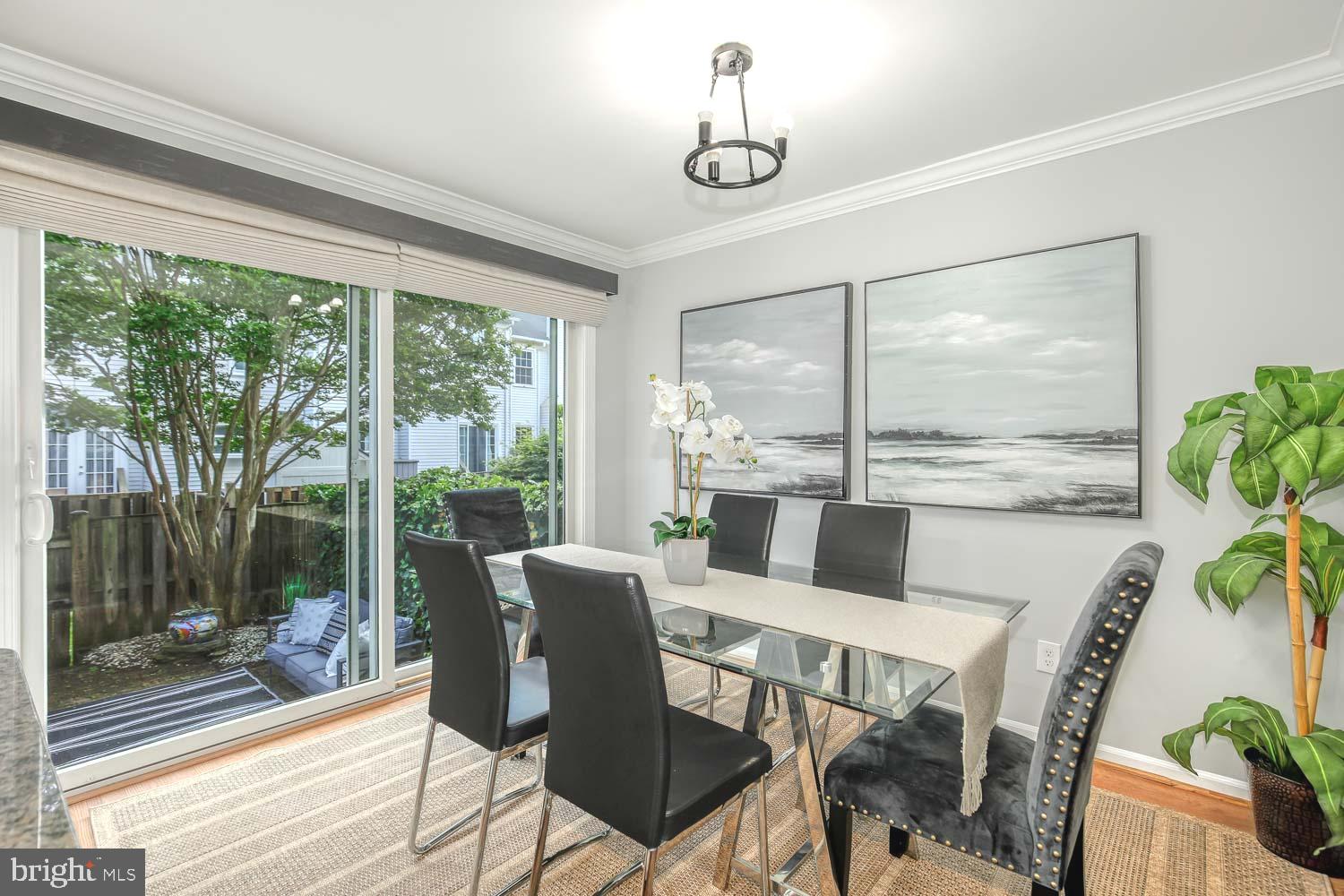 8087 TOPPER COURT
